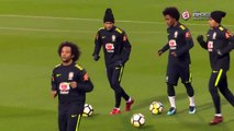 Gabriel Jesus humilie Neymar avec ce petit-pont moqueur !