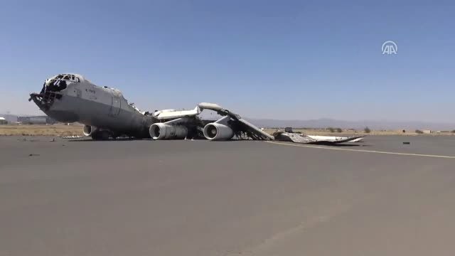 Koalisyon Güçlerinin Saldırısında Sana Havalimanı'nda Ağır Hasar Oluştu