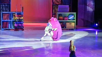 Disney on Ice Worlds of Fantasy: Toy Story 3 [woody]