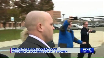 Off-Duty New York Officer Accused of Pointing Gun at 3 Women