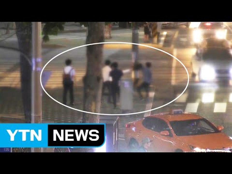 강남 흉기 난동 제압 시민들, 알고 보니 법원 직원 / YTN (Yes! Top News)