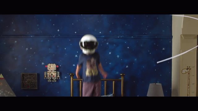 Wonder (2017 Movie) – Meet Auggie (Jacob Tremblay)-IJRfYBQtF8E