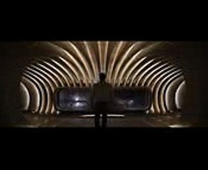 映画『パッセンジャー』 本編映像 90年も早く目覚めた絶望