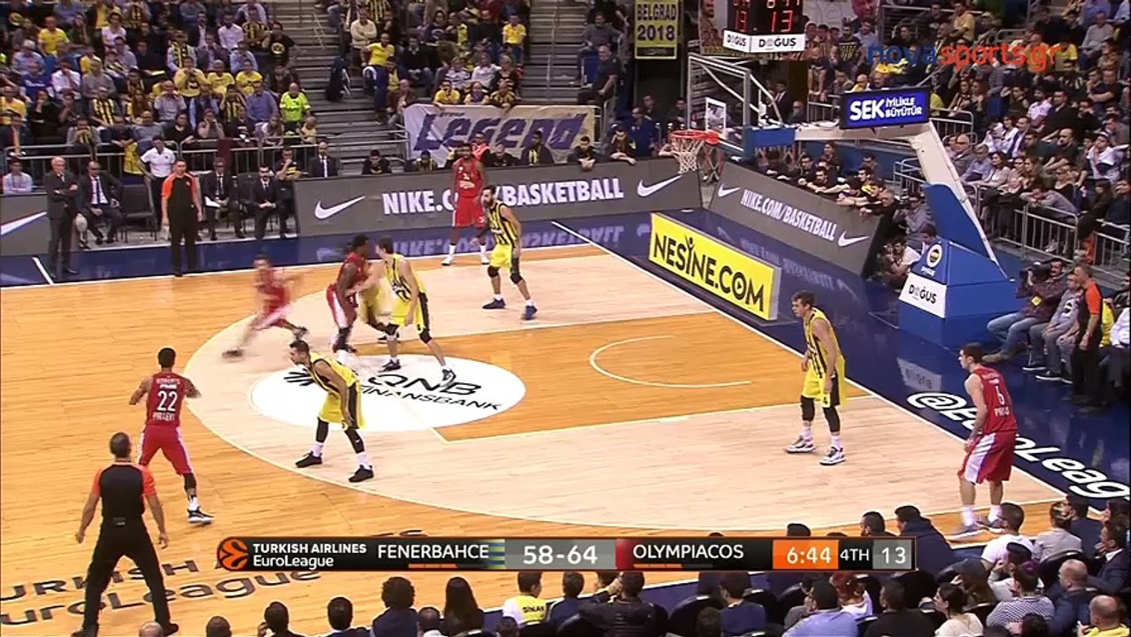 Γιάνις Στρέλνιεκς... from downtown - Φενέρ vs Ολυμπιακός - 15.11.2017