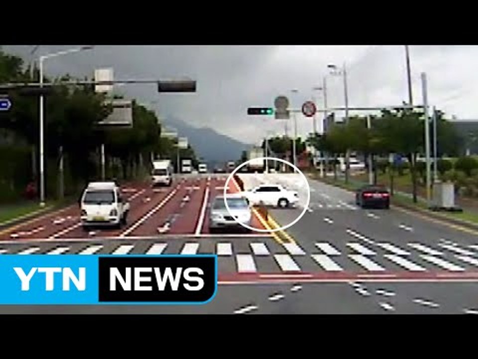 [단독] 출근길 도심속 추격전 끝에 경찰 따돌린 무면허 운전자 / YTN (Yes!...