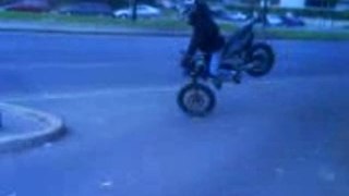 Stoppie 180