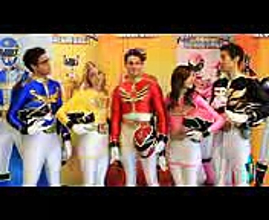 Nick's Power Rangers Megaforce Cast Interview