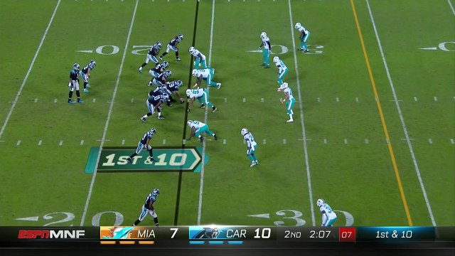Cam Newton throws sideline dime to Ed Dickson for 20 yards