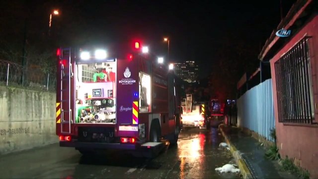 Sarıyer'de Depoda Yangın