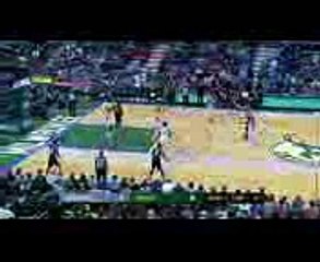 Giannis Antetokounmpo Clutch Dunks Sparks 17-7 Run! Grizzlies vs Bucks 2017-18 Season (1)