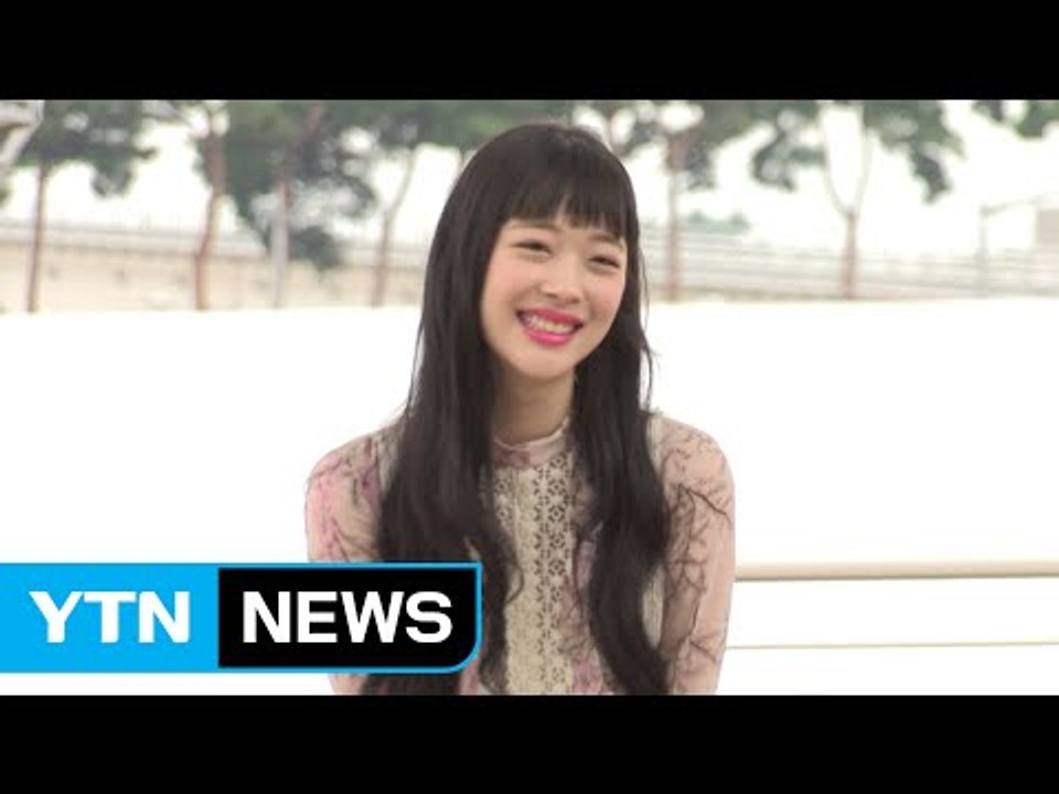 [★영상] 설리 '사슴같은 눈망울로 상큼 윙크!' / YTN (Yes! Top News)
