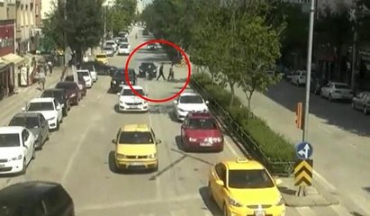 Eskişehir'de korkunç kaza: Otomobil anne ve çocuğuna çarptı