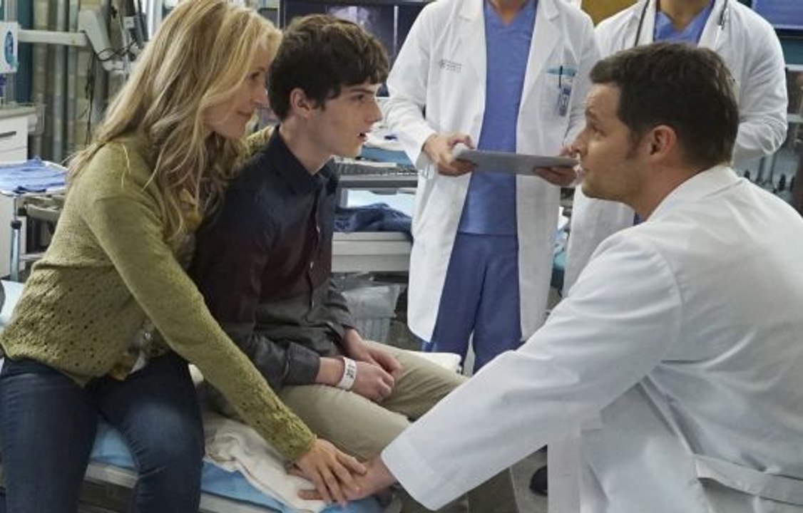 Grey's Anatomy (Season 14 Episode 9) [ English+Subtitle ] ,HULU