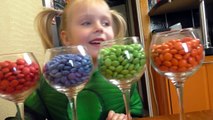 Bad Baby Steals M&M's IRL Learn Colors with Candy for Children Toddlers and Babies Kids Pretend Play-pNbtARSAh4M