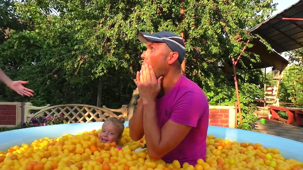 Learn Colors with Baby Kinder Surprise Eggs Pool for Children Finger Family Song Nursery Rhymes Kids-ZCAcHnrRRpo