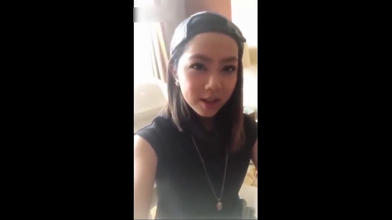 邓紫棋挑战gai的火锅底料，重庆味十足，专业歌手就是不一样