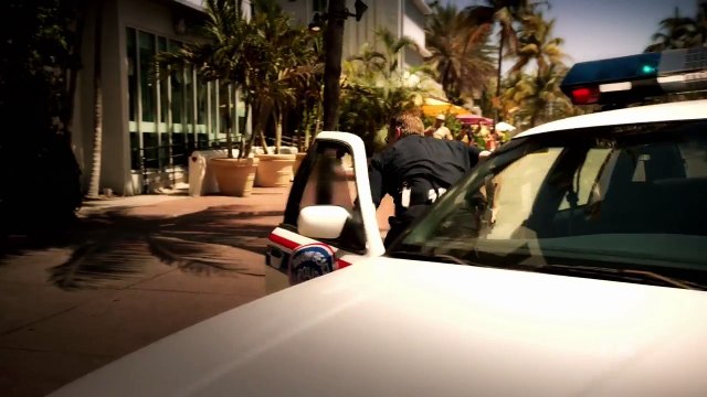 American Crime Story - saison 2 - The Assassination of Gianni Versace - bande-annonce (VO)