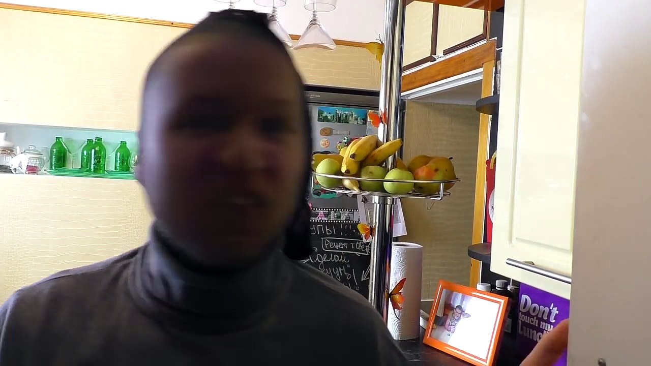 Грабитель похитил Нашу Еду Маргарита  Одна Дома ЧТО ПРОИЗОШЛО! KIDS Children Bad Baby Вредные детки-6U6eKWAq9Xk