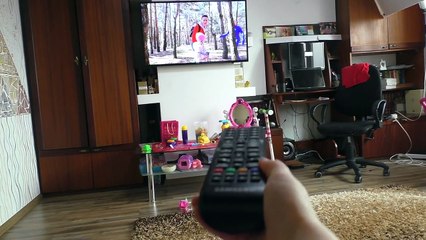 Bad baby Funny REVENGE PRANK ON MOM Harmful children played Pranks in real life-sPqDKmx1WIY