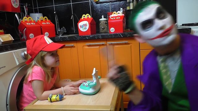 Bad Baby Вредные Детки в Макдональдс MCDONALDS DRIVE THRU Prank! Kids In Real Life-FoO5CRQYqm8