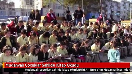 Mudanyalı Çocuklar Sahilde Kitap Okudu