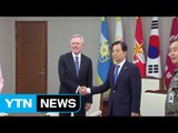 레이 메이버스 미 해군장관, 한민구 장관 접견 / YTN (Yes! Top News)