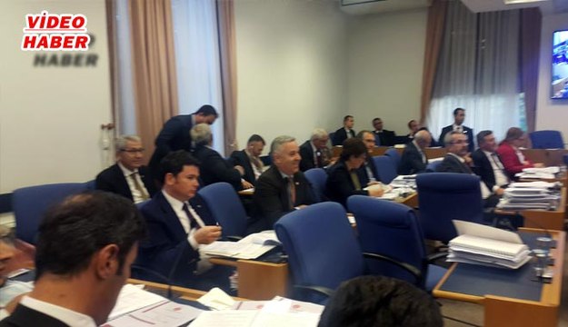 (15 Kasım 2017) CHP KAYSERİ MİLLETVEKİLİ ÇETİN ARIK, “BIÇAK PARASI DEVLET ELİYLE YASALLAŞTI”