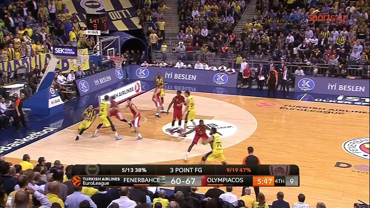 O Τζαμέλ Μακλίν σταμάτησε το κάρφωμα του Βέσελι  - Φενέρ vs Ολυμπιακός - 15.11.2017