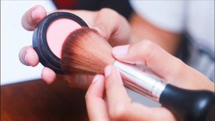 How to Pick the Right Foundation Makeup