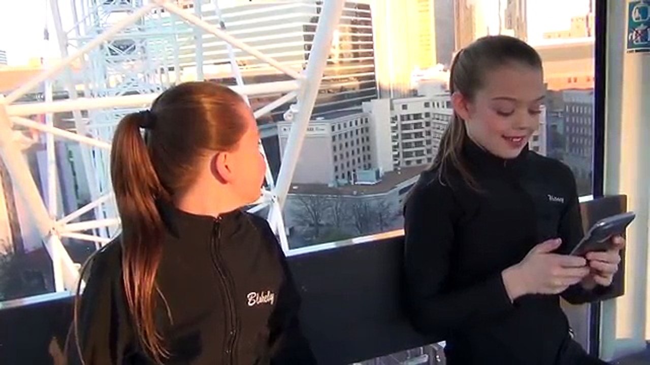 Musical.ly on a Ferris Wheel | Whitney and Blakely