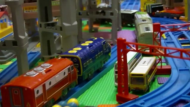 【mainan kereta api】Bermotor Thomas - 17 Thomas and Friends Kereta Enjin Trackmaster (00561 my)