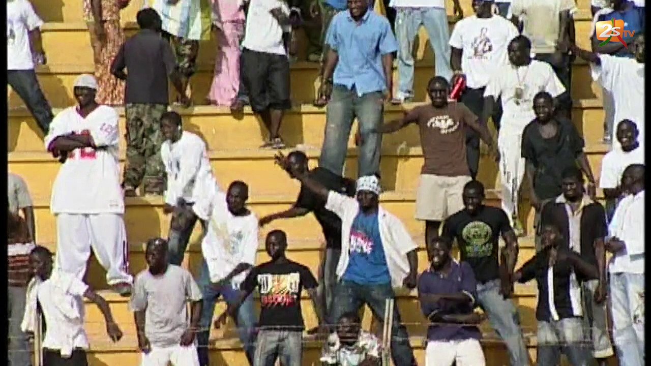 REGARDEZ TOUSS DE BALLA GAYE 2 LORS DE SES PREMIERS COMBATS