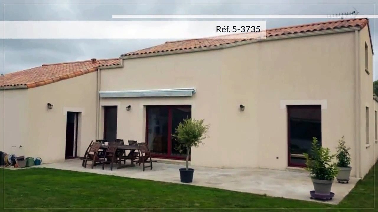 A vendre - Maison - LE POIRE SUR VIE (85170) - 5 pièces - 145m²