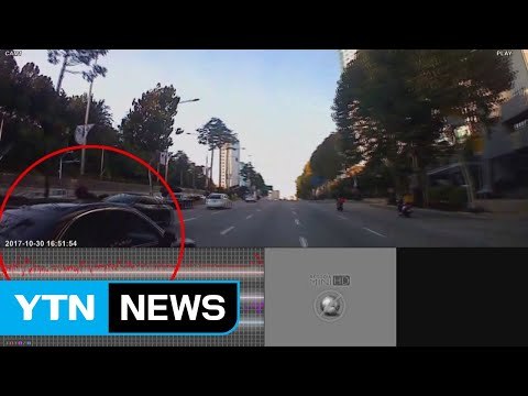 [영상] 경찰, 故 김주혁 차량 블랙박스 공개... 갑자기 돌진 / YTN