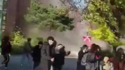 한동대 학생 "맨발로 나왔다...아직도 무서워" / YTN