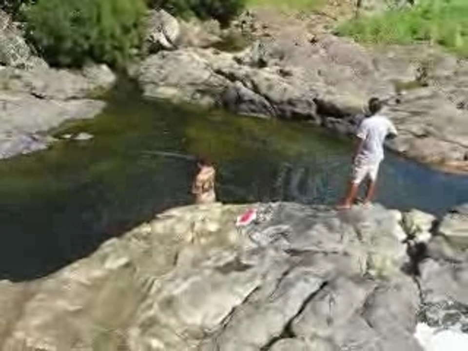 Eleves  la cascade