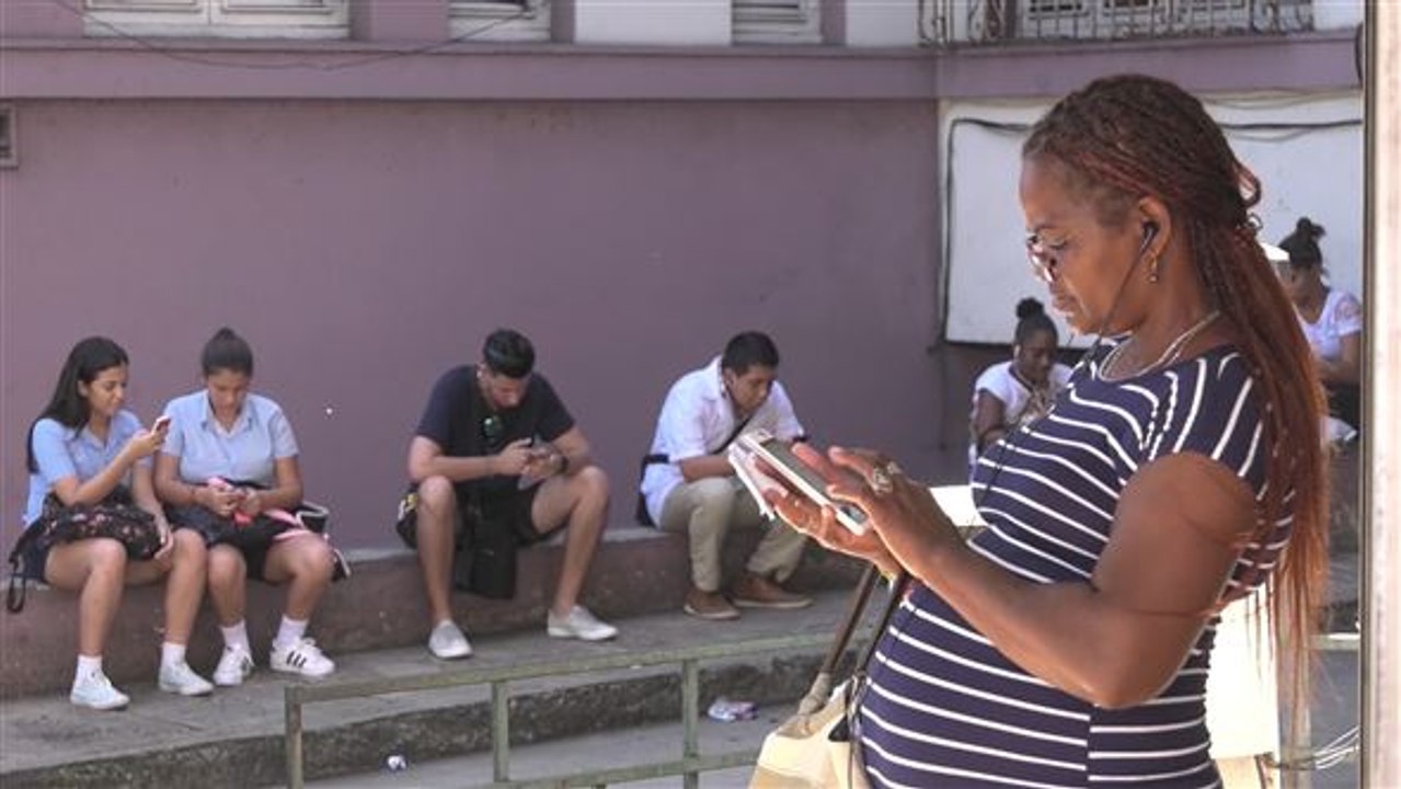 Download fast unmöglich: Kubaner hadern mit Internet