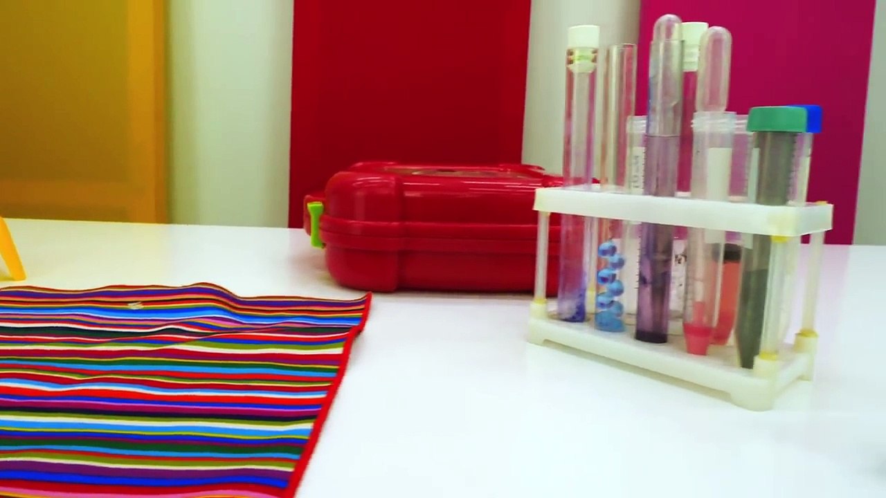 Игры #Барби: #ЛучшаяподружкаВаря проверяет ЗРЕНИЕ у Barbie. Игры больница. Видео про кукол