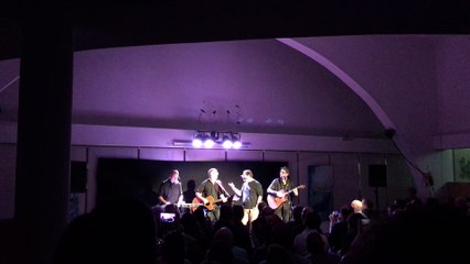 אבטיפוס ואסי הירשפלד // תשאירי לי מקום לחבק אותך