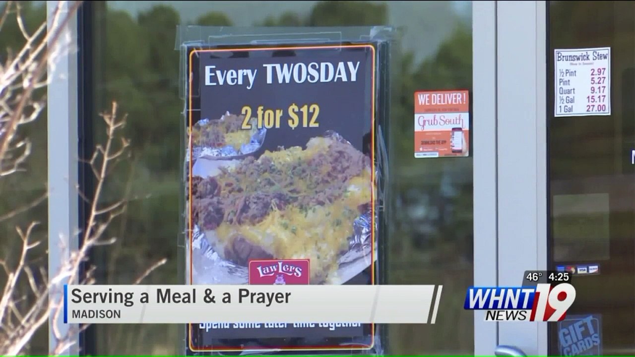 Alabama Mother Touched by Act of Kindness by Restaurant Employee