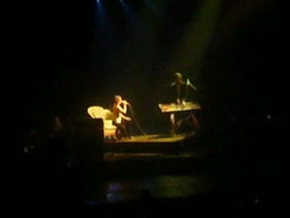 VANESSA PARADIS - Junior Suite