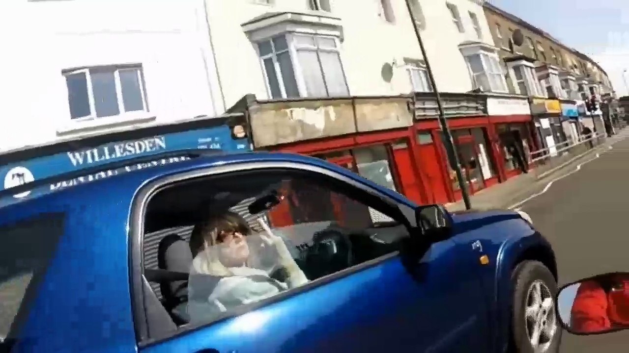 Funny WOMEN DRIVERS
