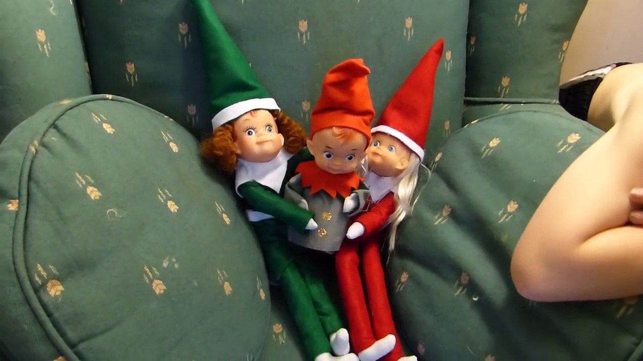 Elf on the Shelf: Giant Baby's Girlfriends