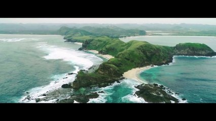 Ipang Lazuardi - Disini Senang (Official Video Clip)