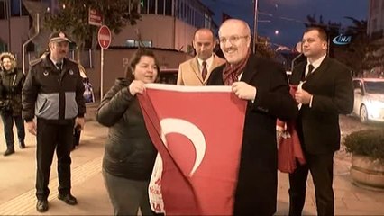 Zeytin Dalı'na Balıkesir'den Bayraklı Destek