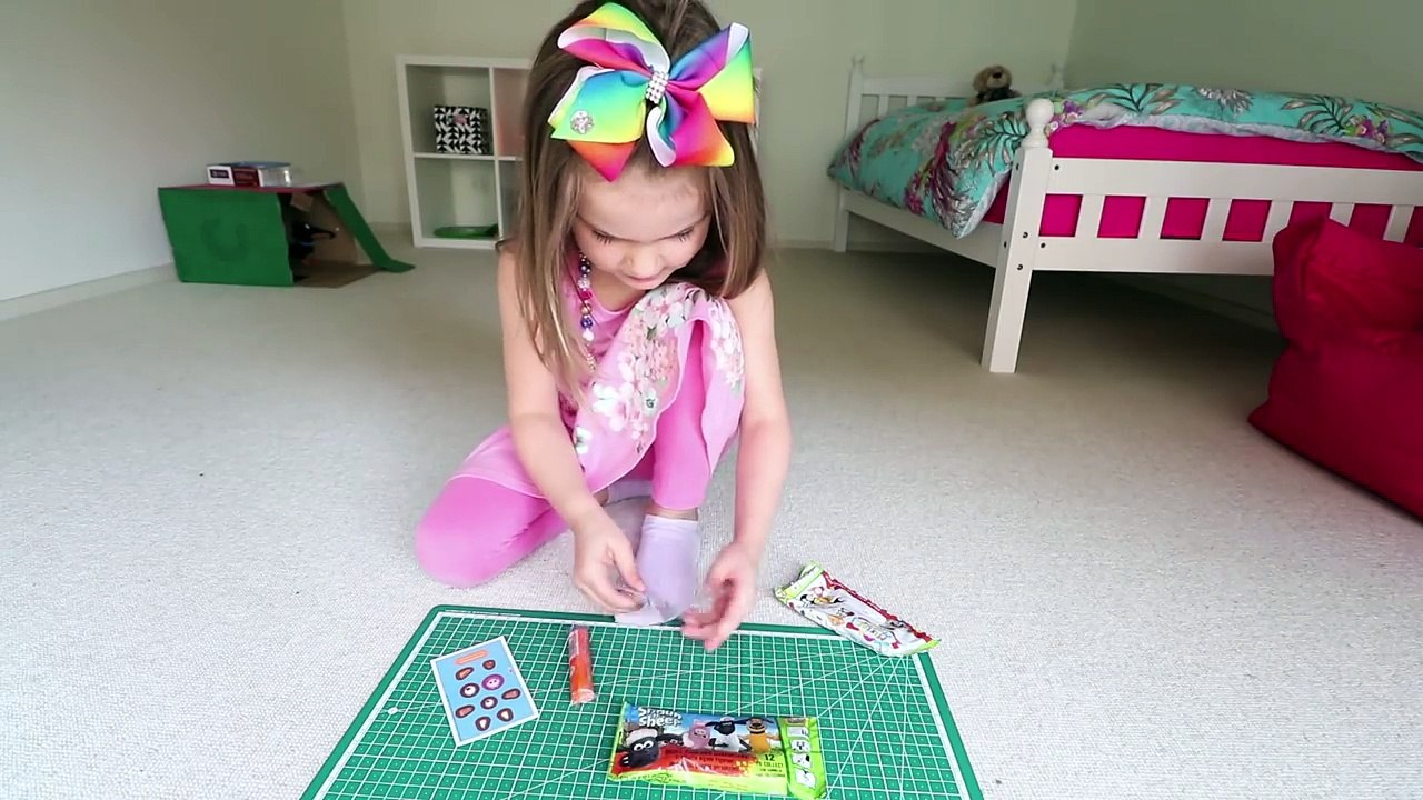 Lets Make & Play Shaun The Sheep Together | SuPeR SiEnNa