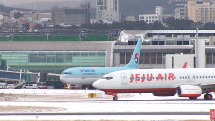 제주, 2주 만에 폭설 내려 시민 불편 / YTN