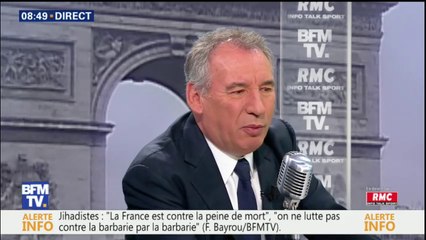 Référendum: Emmanuel Macron "ne doit pas éviter l'obstacle", estime François Bayrou