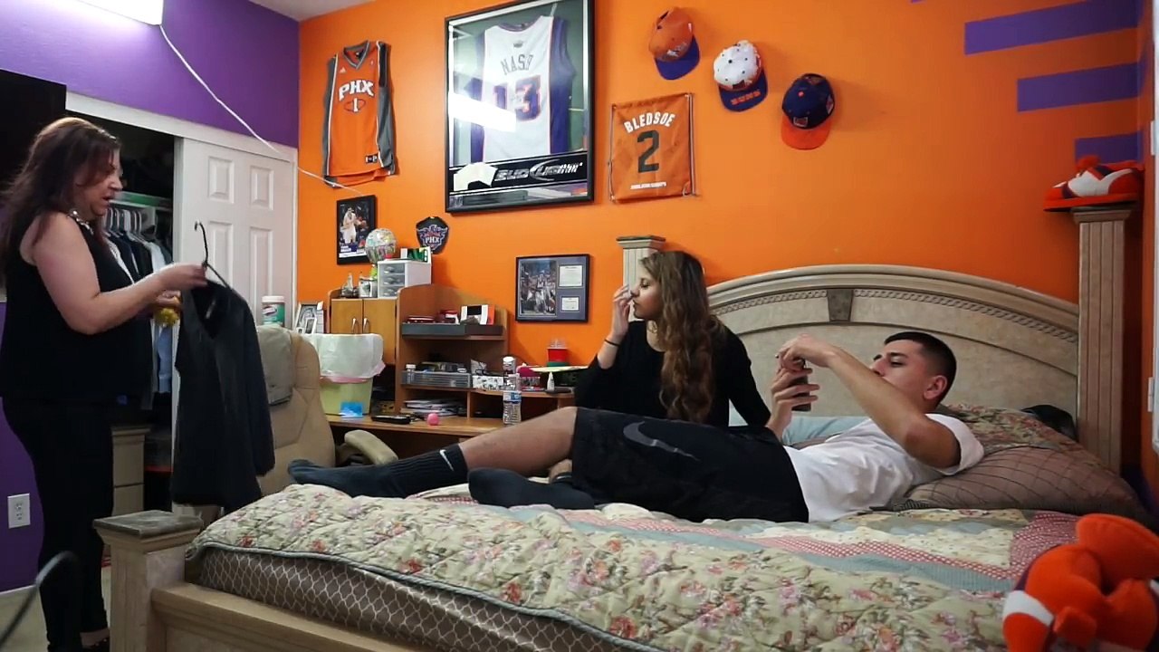 CAUGHT CHEATING ON GIRLFRIEND PRANK GONE WRONG!  - Jackie & Brandon