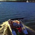 un bateau jet ski deux en un